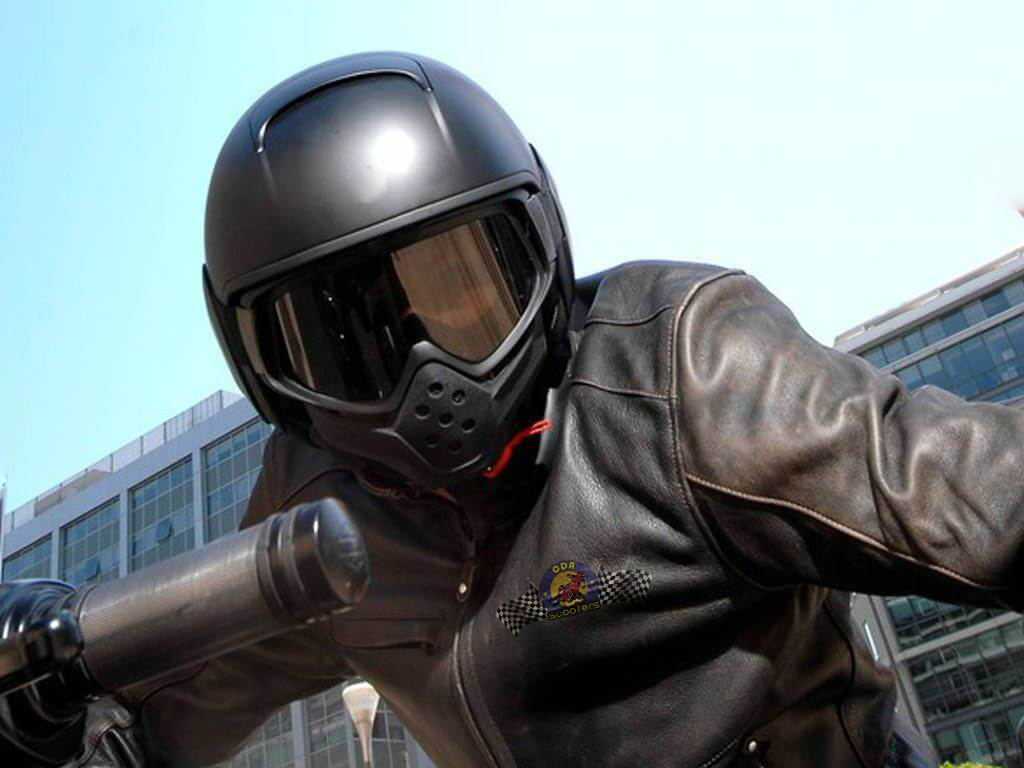 ¡Atención Motociclistas! Este 2021 comienza a regir el Reglamento  para el uso del casco.